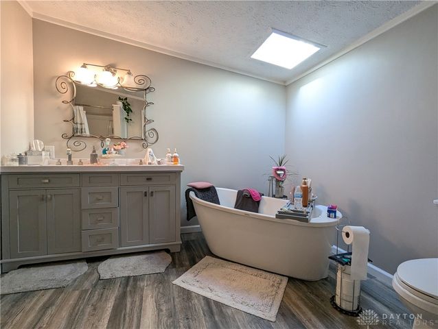 7776 Clifton Road, South Charleston, OH 45368