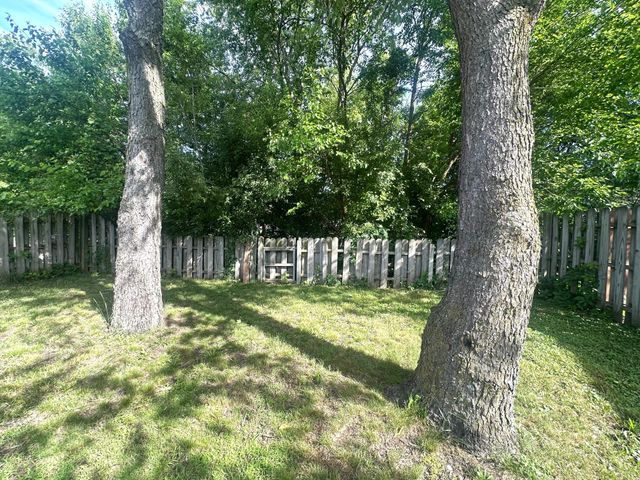 423 Pine Place Street Se, City Of Kentwood, MI 49548