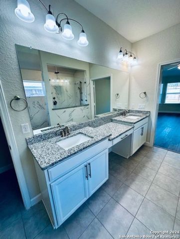 7639 COTTONWOOD RDG, Boerne, TX 78015