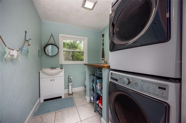 6207 NW COUNTY ROAD 235, Alachua, FL 32615