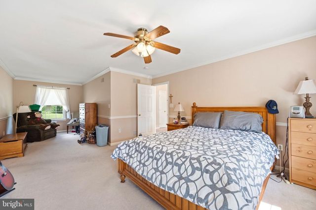 101 WHITE DOE DR, Lincoln University, PA 19352