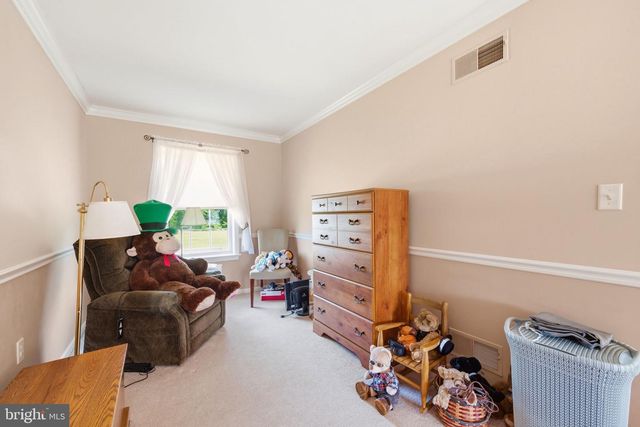 101 WHITE DOE DR, Lincoln University, PA 19352