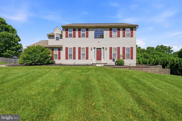 101 WHITE DOE DR, Lincoln University, PA 19352