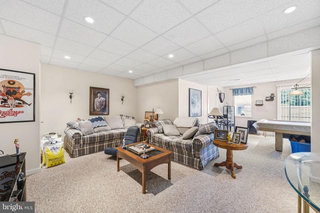 101 WHITE DOE DR, Lincoln University, PA 19352