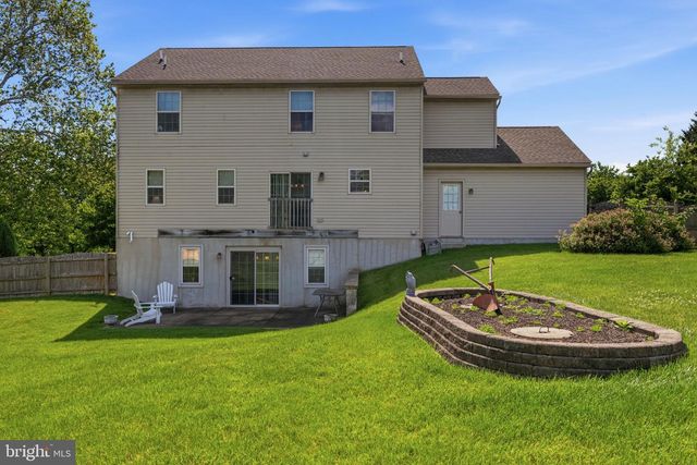 101 WHITE DOE DR, Lincoln University, PA 19352