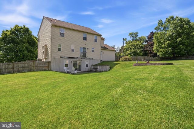 101 WHITE DOE DR, Lincoln University, PA 19352