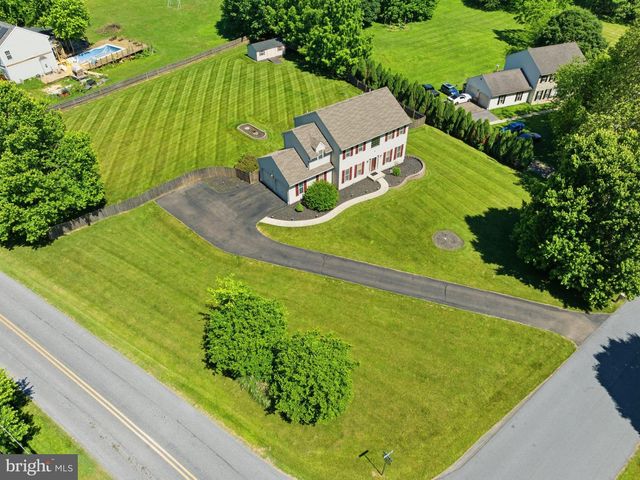 101 WHITE DOE DR, Lincoln University, PA 19352