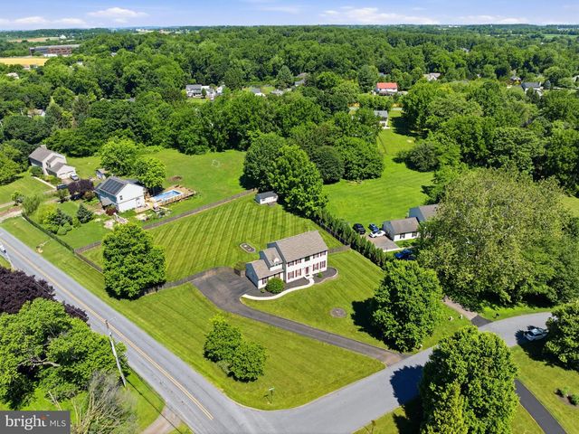 101 WHITE DOE DR, Lincoln University, PA 19352