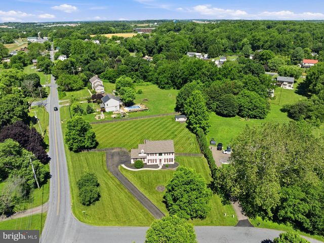 101 WHITE DOE DR, Lincoln University, PA 19352