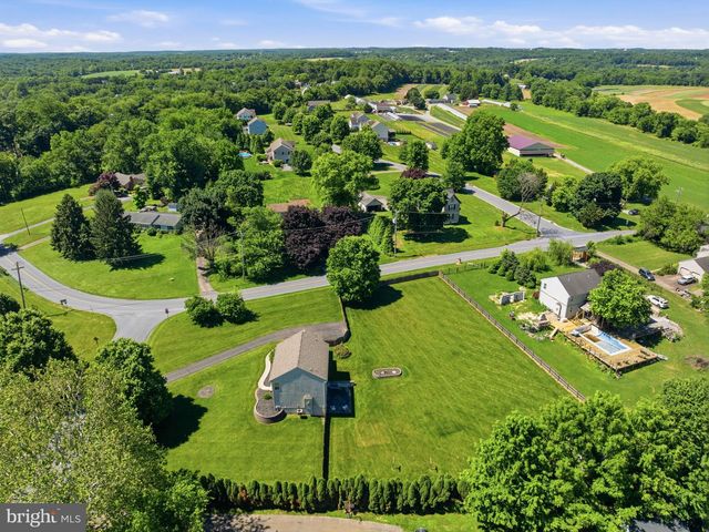 101 WHITE DOE DR, Lincoln University, PA 19352