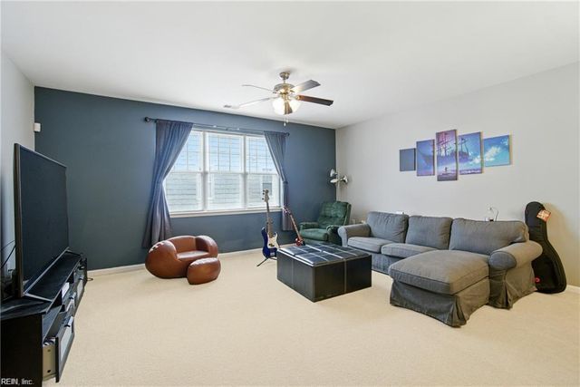 924 Southmoor Dr Unit 204, Virginia Beach, VA 23455