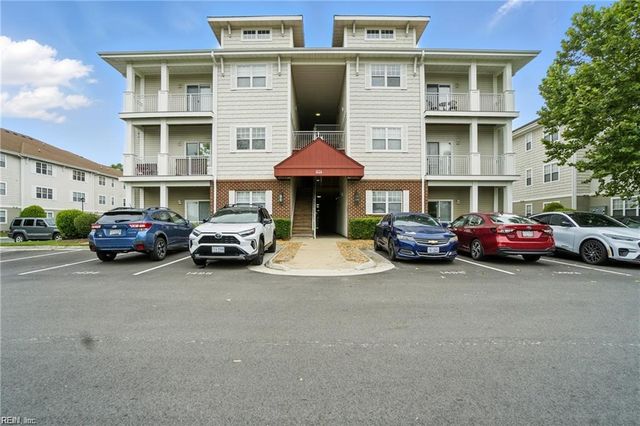 924 Southmoor Dr Unit 204, Virginia Beach, VA 23455