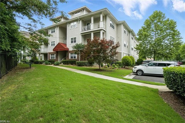 924 Southmoor Dr Unit 204, Virginia Beach, VA 23455