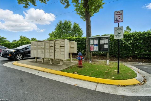 924 Southmoor Dr Unit 204, Virginia Beach, VA 23455