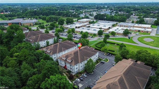 924 Southmoor Dr Unit 204, Virginia Beach, VA 23455