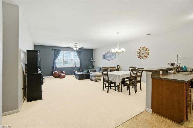 924 Southmoor Dr Unit 204, Virginia Beach, VA 23455