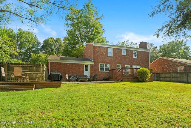 7011 Peppermill Ln, Louisville, KY 40228