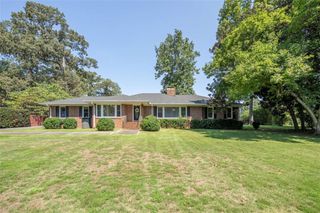 112 College Circle, Cedartown, GA 30125