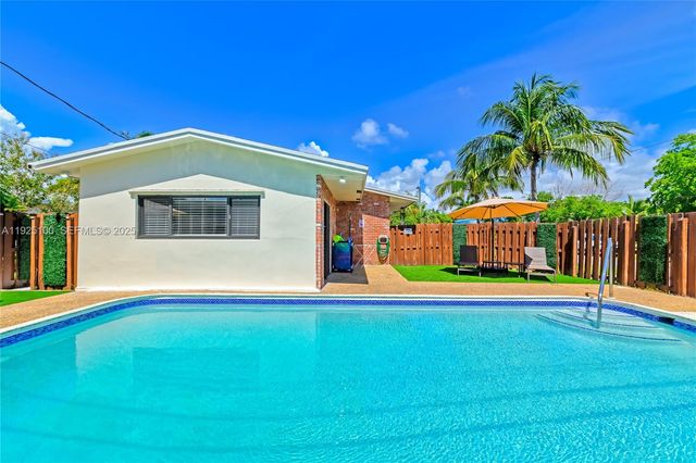 1204 NE 7th St, Pompano Beach, FL 33060