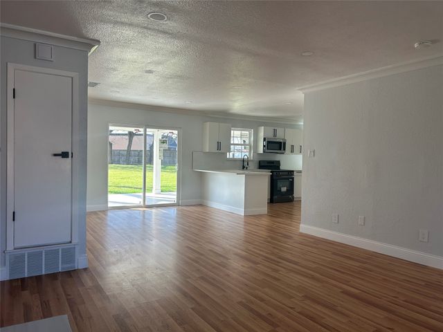 709 Fouts Drive, Irving, TX 75061