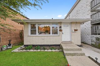 7457 W 64th Street, Summit, IL 60501