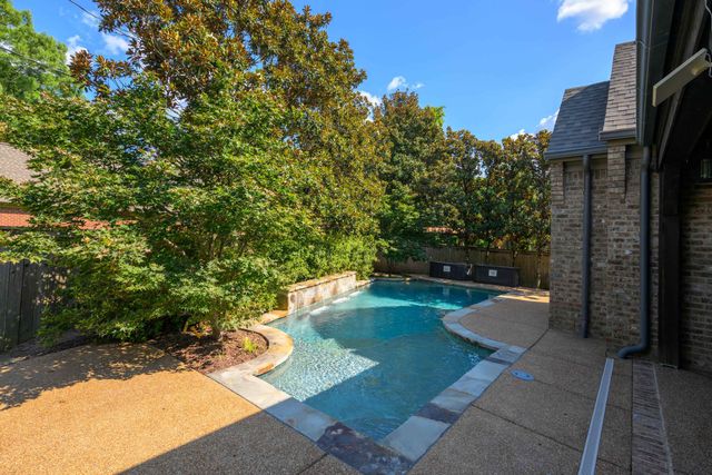 2840 RUE JORDAN CV, Germantown, TN 38138