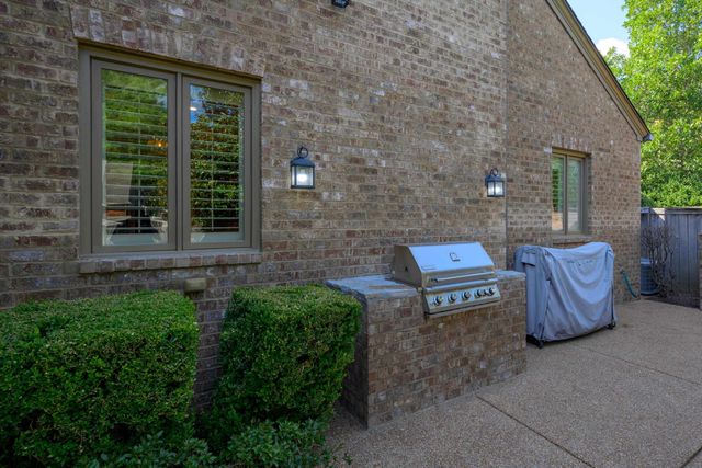 2840 RUE JORDAN CV, Germantown, TN 38138