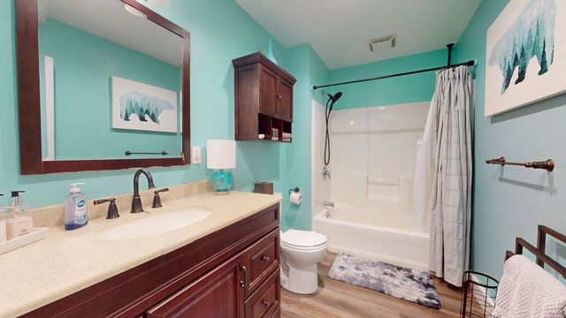 9 Cedar Street, South Hero, VT 05486