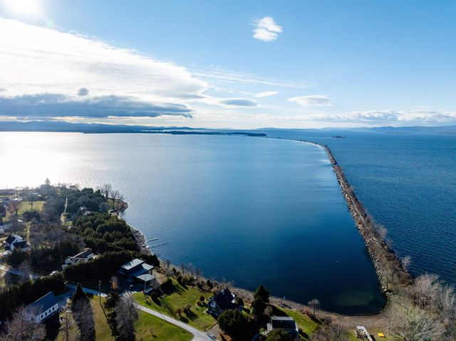 9 Cedar Street, South Hero, VT 05486