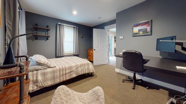 9 Cedar Street, South Hero, VT 05486