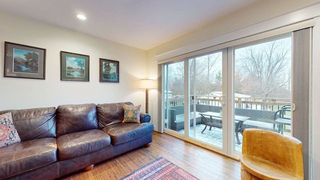 9 Cedar Street, South Hero, VT 05486