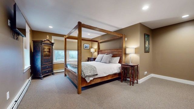 9 Cedar Street, South Hero, VT 05486