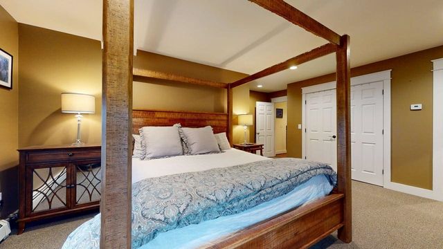 9 Cedar Street, South Hero, VT 05486