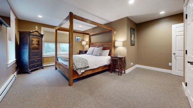 9 Cedar Street, South Hero, VT 05486