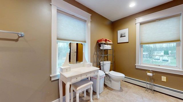 9 Cedar Street, South Hero, VT 05486