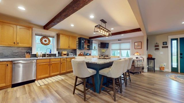 9 Cedar Street, South Hero, VT 05486