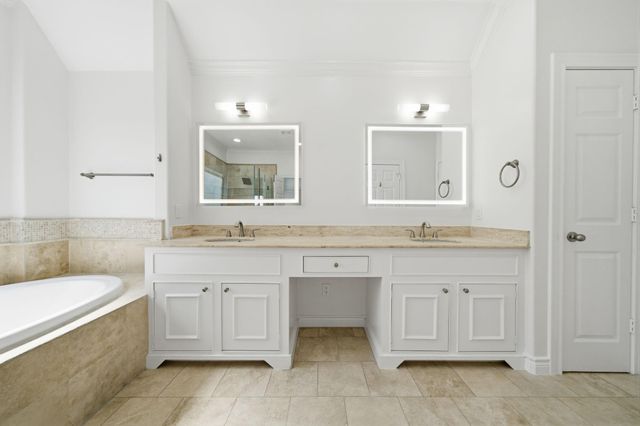 11110 Sherwood Forest Glen Drive, Houston, TX 77043