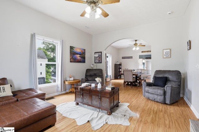 4 Front Street, Spartanburg, SC 29301