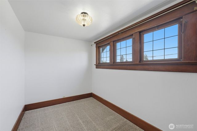 328 S Anacortes Street, Burlington, WA 98233