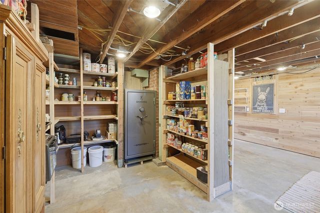 328 S Anacortes Street, Burlington, WA 98233
