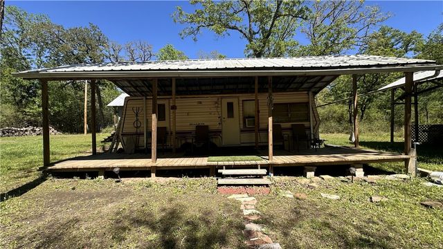 9884 Rocky Ridge Lane, Madisonville, TX 77864