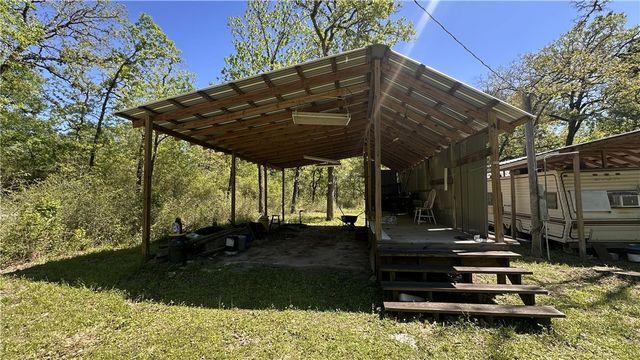 9884 Rocky Ridge Lane, Madisonville, TX 77864