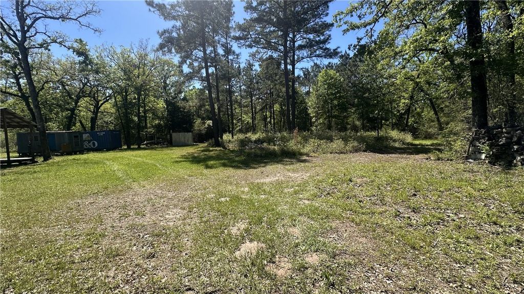 9884 Rocky Ridge Lane, Madisonville, TX 77864