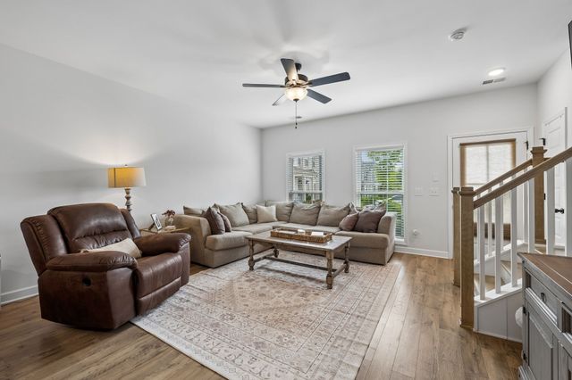 201 Harvard Dr, Gallatin, TN 37066