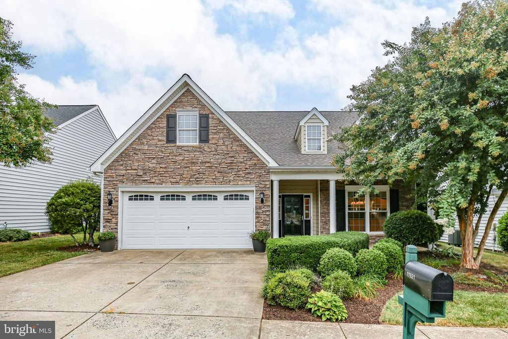 Image 1 of property listing at 11921 LEGACY WOODS DR, Fredericksburg, VA 22407