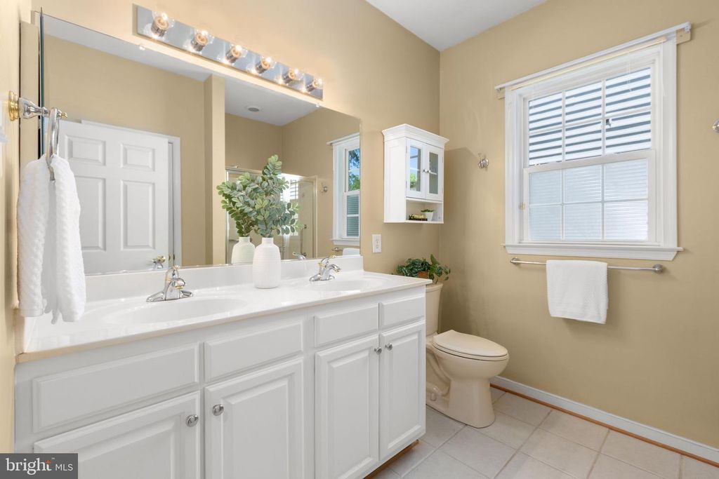 Image 26 of property listing at 11921 LEGACY WOODS DR, Fredericksburg, VA 22407