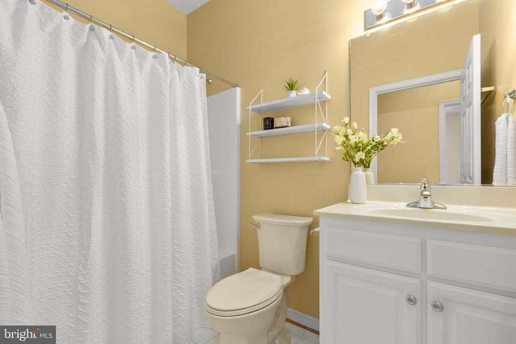 Image 32 of property listing at 11921 LEGACY WOODS DR, Fredericksburg, VA 22407