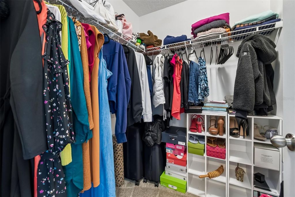 Image 20 of property listing at 2115 SONG SPARROW COURT, Ruskin, FL 33570