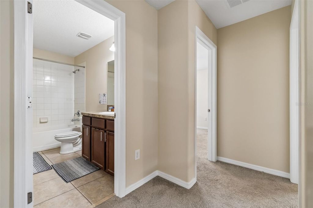 Image 39 of property listing at 2115 SONG SPARROW COURT, Ruskin, FL 33570