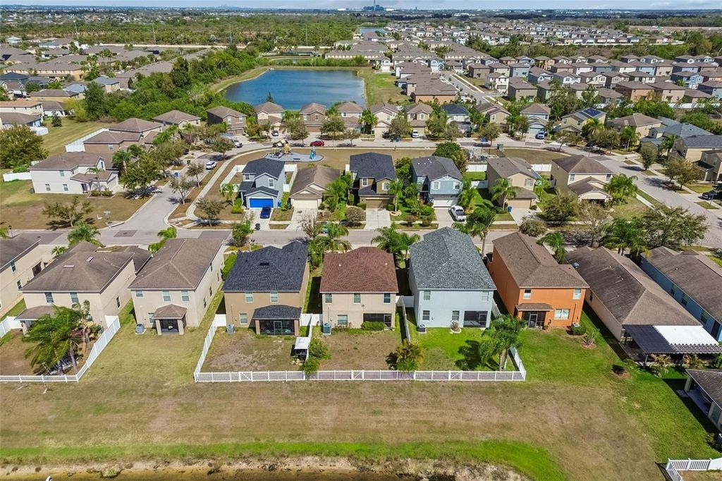 Image 47 of property listing at 2115 SONG SPARROW COURT, Ruskin, FL 33570